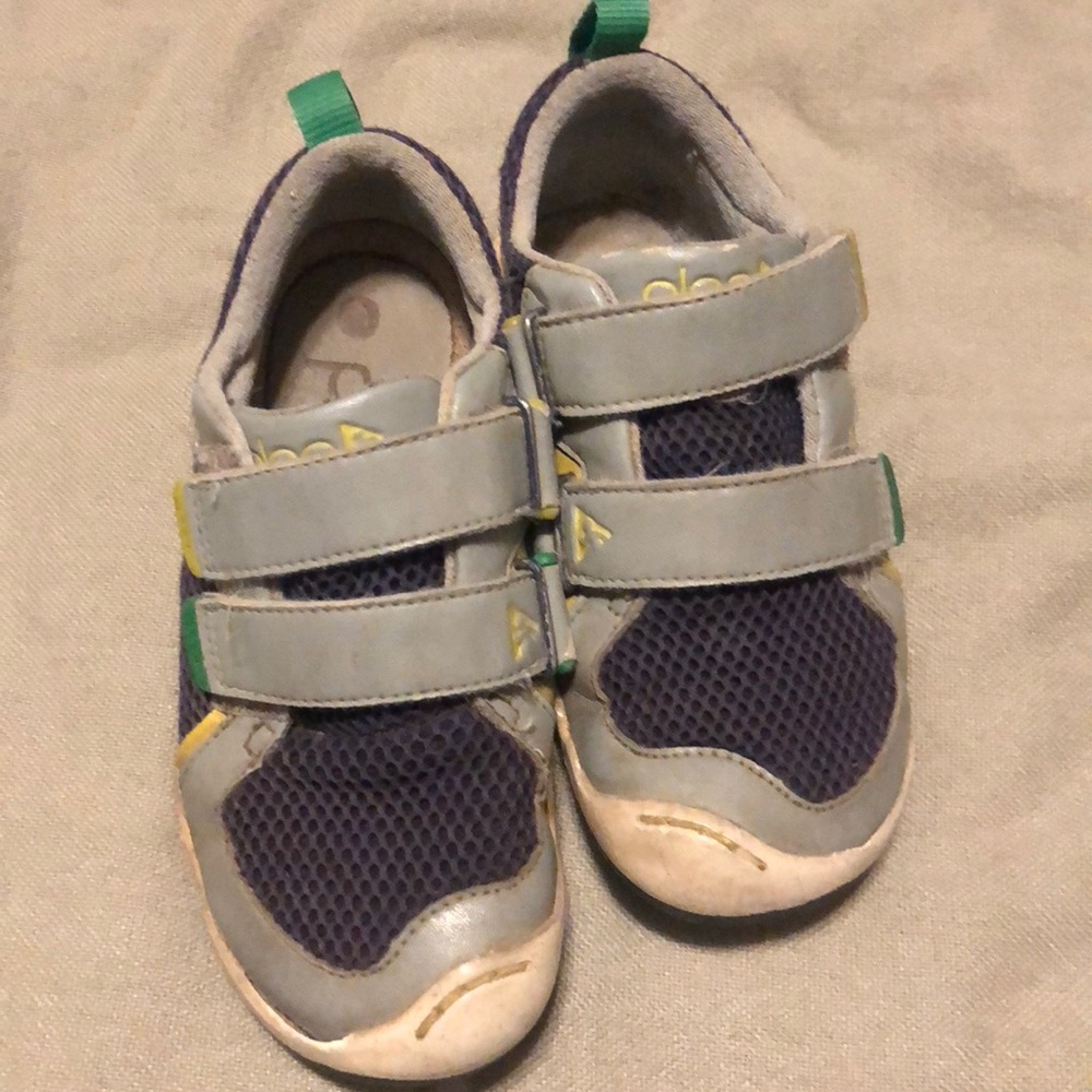 Plae shoes